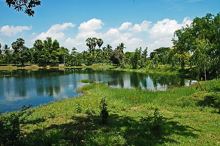 jeziorko, Khorat, Tajlandia, krajobraz