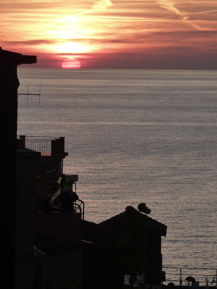 Italia, mar, Romance, casco antiguo, nubes, vacaciones, puesta de sol