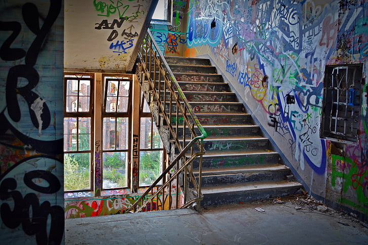 загубени места, фабрика, стълби, pforphoto, стълбище, Графити, стар