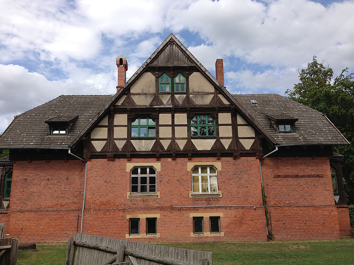 Schwerin, Pomerània Occidental de Mecklenburg-Schwerin, inversió immobiliària, casa, vell