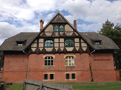 schwerin, mecklenburg western pomerania, estate investment, home, old