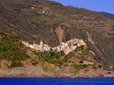 pobrežie Cinque terre, Cliff, domy, krajiny, more, Mountain, Corniglia