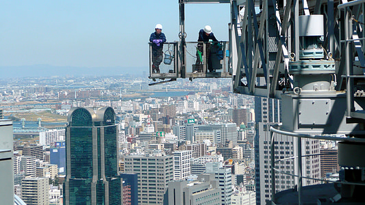 Osaka, Japón, cielo, nubes, hombres, construcción, trabajadores