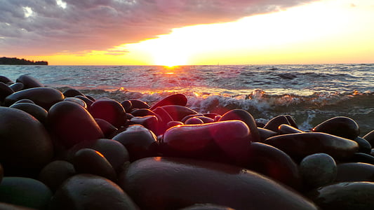 czarny, kamienie, w pobliżu, szeroki, Ocean, zachód słońca, morze