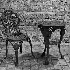 Bahçe sandalye, Bahçe masa, eski, dökme demir tava, süsler, Gül, Antik