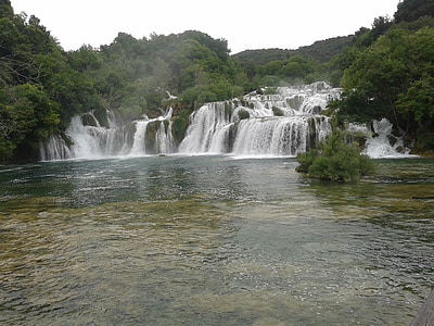 saltos de agua, Río krka, Parque Nacional krka, Croacia