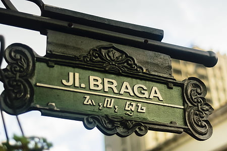 Braga cesti, Braga, Prometni znak