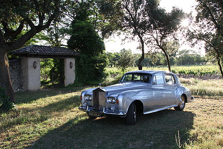 Rolls royce, senus automobilius, prabangūs automobiliai