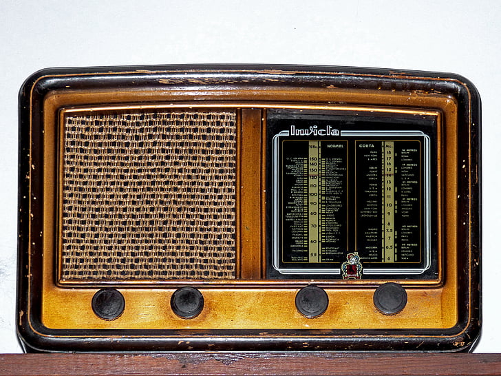 oude radio, oude, kleppen binnen, ongeslagen