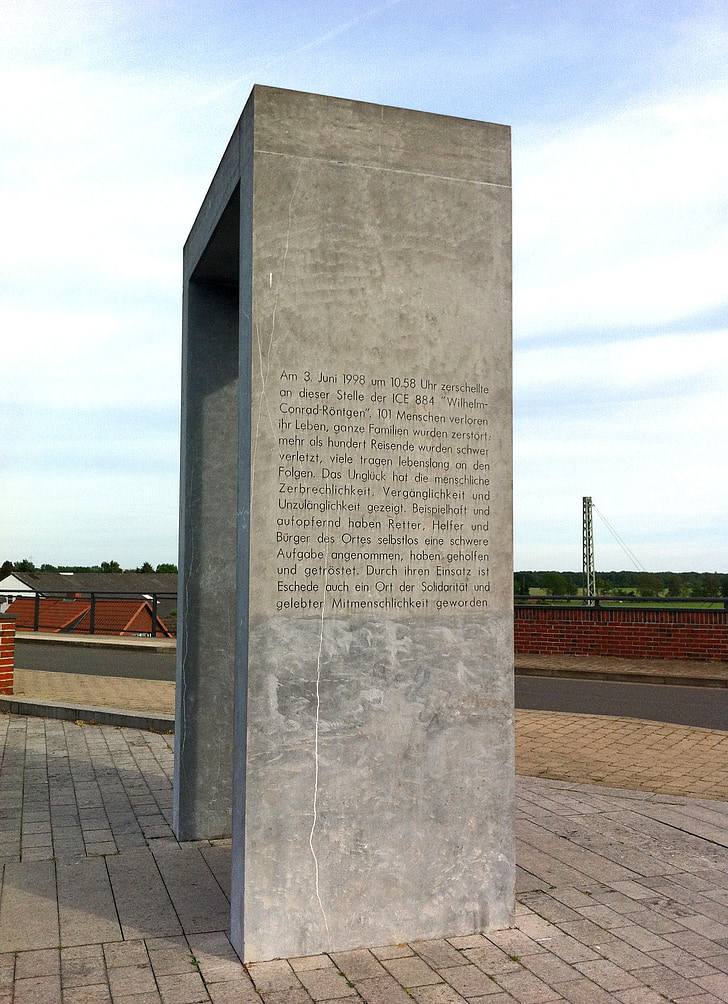 Eschede, 1998, glace, Memorial, accident, stèle commémorative, monument