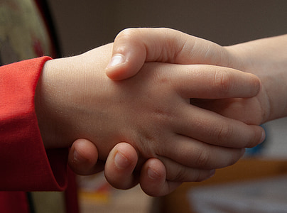 handshake, ahoj, priateľstvo, ruky, deti, ľudskou rukou, dieťa