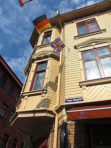 fachada de madeira, janela de Baía, Suécia, Gotemburgo, cidade velha, centro da cidade, edifício