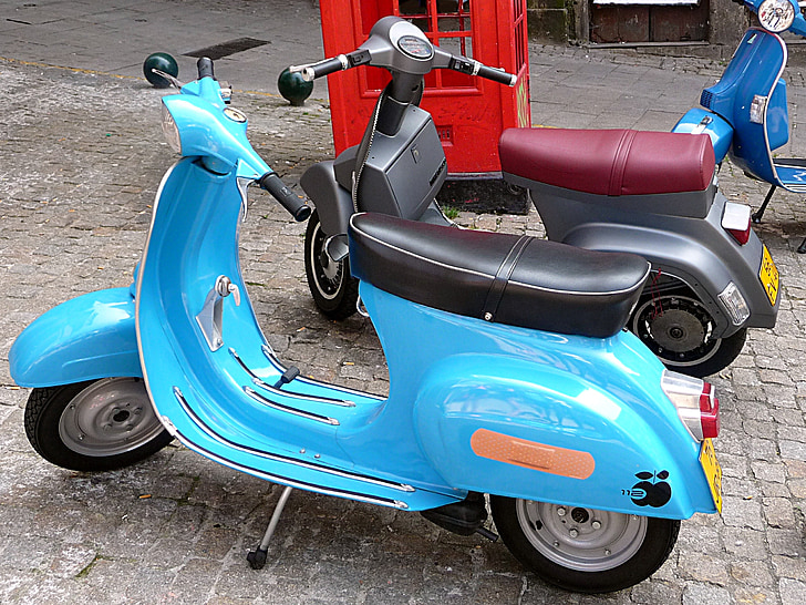Scooter, modrá, ulice, Portugalsko