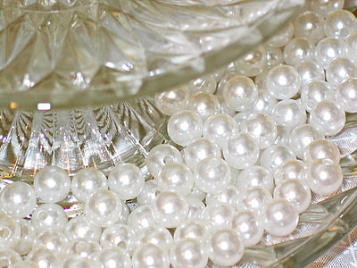 beads, foam beads, perlmut, dischdeko, deco, jewellery, decorate