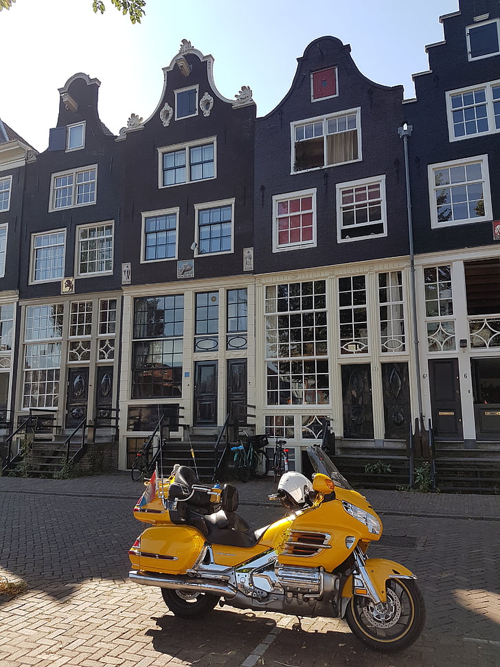 sandy corner, amsterdam, goldwing gl1800, honda, canal