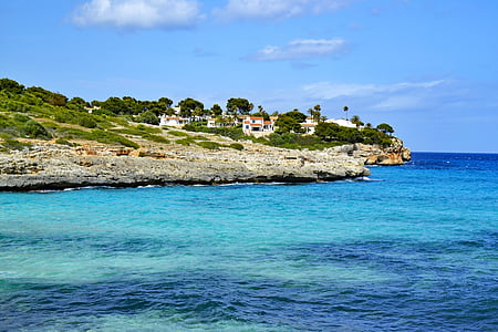 Cala állkapocs, Mallorca, Baleár-szigetek, Spanyolország, tenger, kristálytiszta, víz