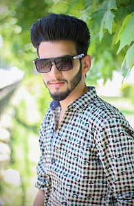 stílusos fiú, divat, férfi divat, elmosódott háttér, szemüveg, ázsiai fiúk, Pakisztán divat