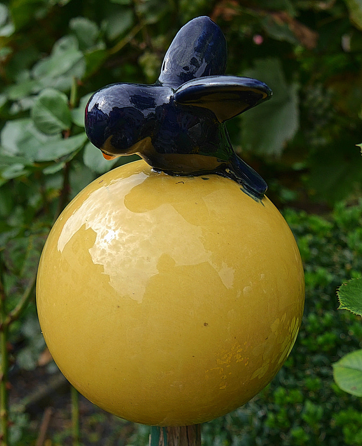 garden globe, solid ball of clay, garden