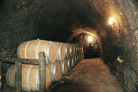 Vinárstvo, víno, jaskyňa, Ismael arroyo winery
