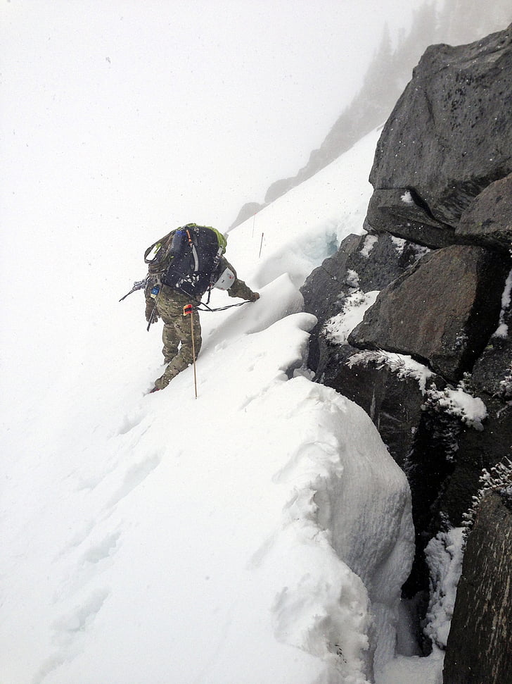 Mountain, klättrare, snö, Rescue, Pack, topp, Rocks