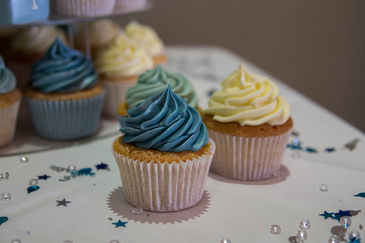 Cupcake, Bigné blu, torta blu, battesimo, spuntino, festeggiare, glassa