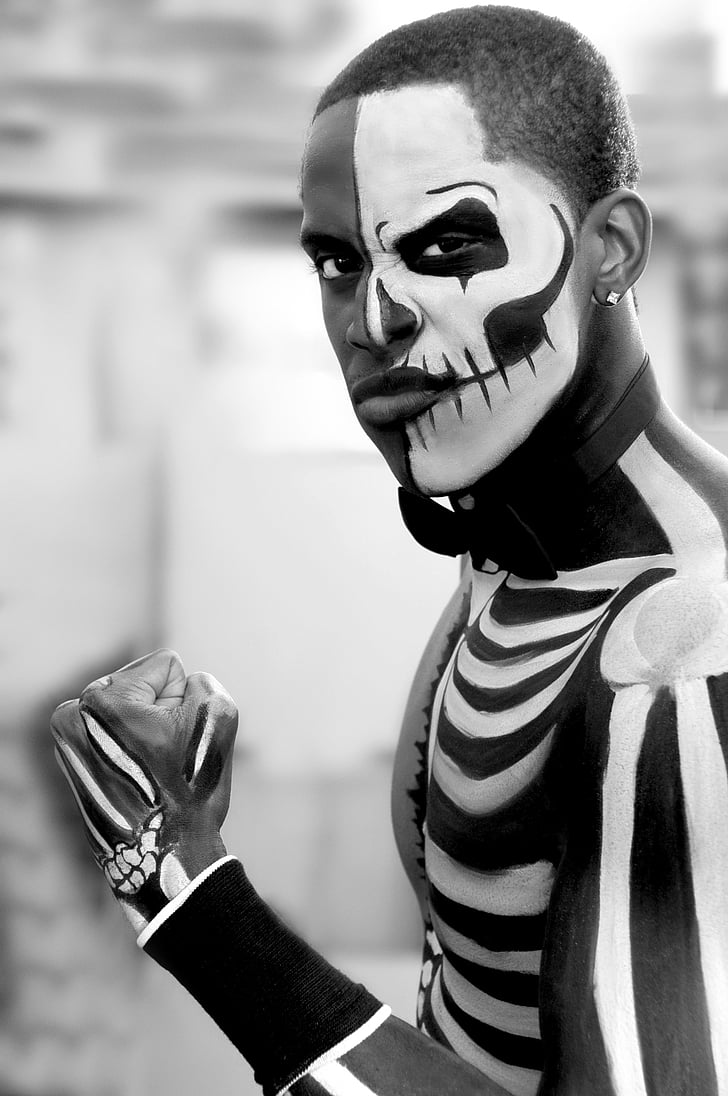 schelet, model masculin, Halloween, înfricoşător, faţă de pictură, body-art