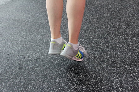 salto, scarpe da ginnastica, hop, gambe, azione