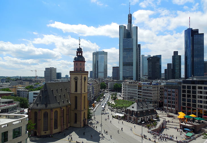 Frankfurte pie Mainas, pilsēta, siluets, arhitektūra, cilvēki un kultūra, Debesskrāpis, pilsētas panorāmā