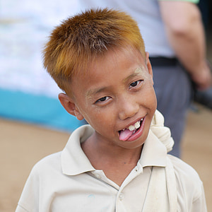 gør et ansigt, Dreng, barn, Burma, Myanmar