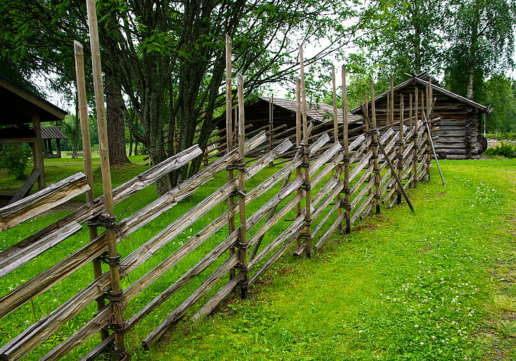 Φινλανδία, αγρόκτημα, ξύλινο φράχτη