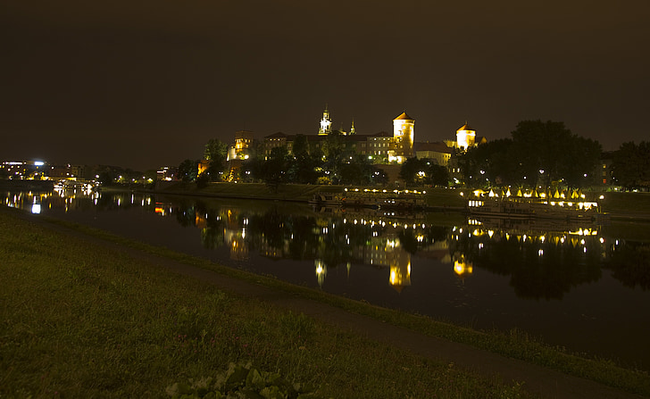 Kraków, Wawel, Wisla, rivière, nuit, la vieille ville, Pologne