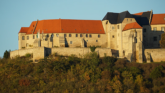 Schloß neuenburg, hrad, Sasko-Anhaltsko, burgenlandkreis, unstrut freyburg