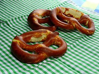 pretzel, baked goods, baked, pretzels, tradition, specialty, delicious