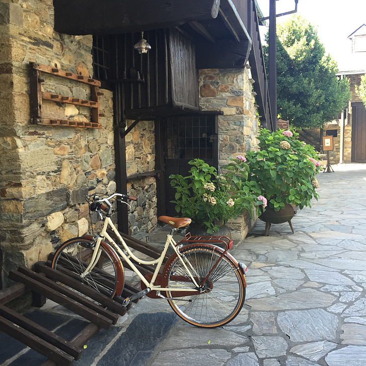 rústico, León, restaurante, casco antiguo, medivial pueblo, bicicleta, bicicletas