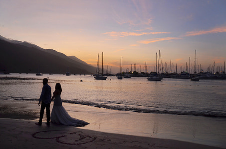 romantisk brudeparet, stranden, solnedgang, bryllup, par, brudgommen, romantisk