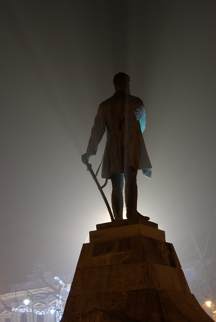 statuen, monument, statue av lajos kossuth, på natten, lys