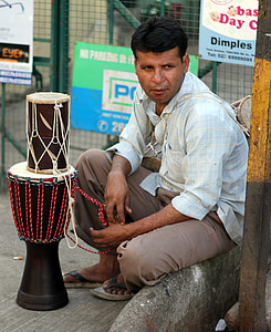 tambores de, vendedor, calle, India, indio, comerciante