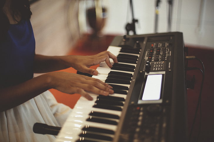 woman, playing, electronic, keyboard, electric keyboard, music, instrument