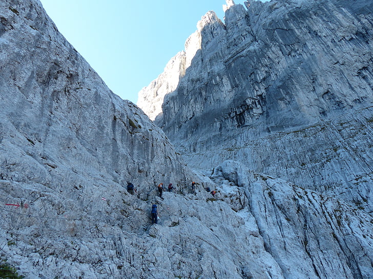 alpinist, kamen žleb, močan, pohod, surefootedness, wilderkaiser, rock