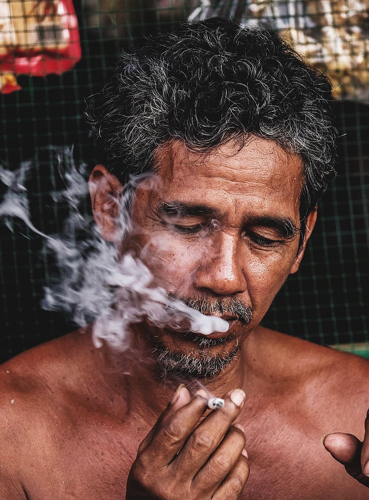 vyras, Vietnamas, žmonės, dūmai, gyvenimas, gatvės, kasdien