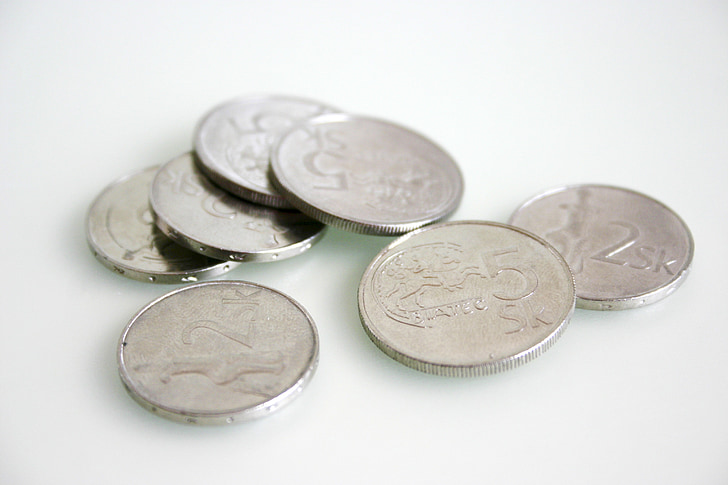 alte Münzen, eine Menge, Krone, Slowakei