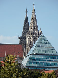 Münster, Kościół, Katedra w Ulm, budynek, Architektura, kontrast, nowoczesne i stary