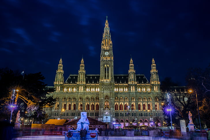 radnica, Viedeň, Radnica square, korčuľovanie priestor, Vianočný splendor, Vianočný trh, mesto