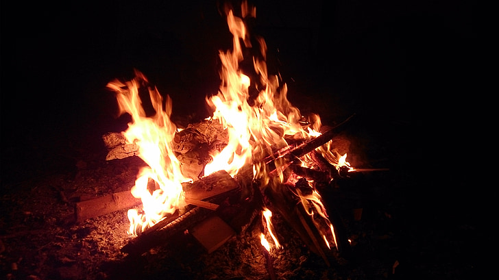 Lohri, ogień, ognisko, Festiwal, Indie, Pendżab, tradycja