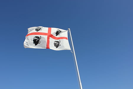 Bandeira, vento, Itália, tremulando, patriótica, céu azul, Sardenha