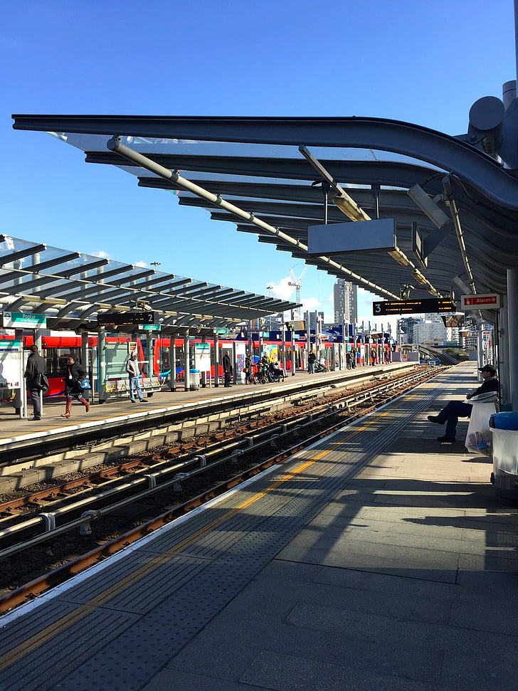 la gare, Docklands light railway, transport, chemin de fer, station, Canaries, quai