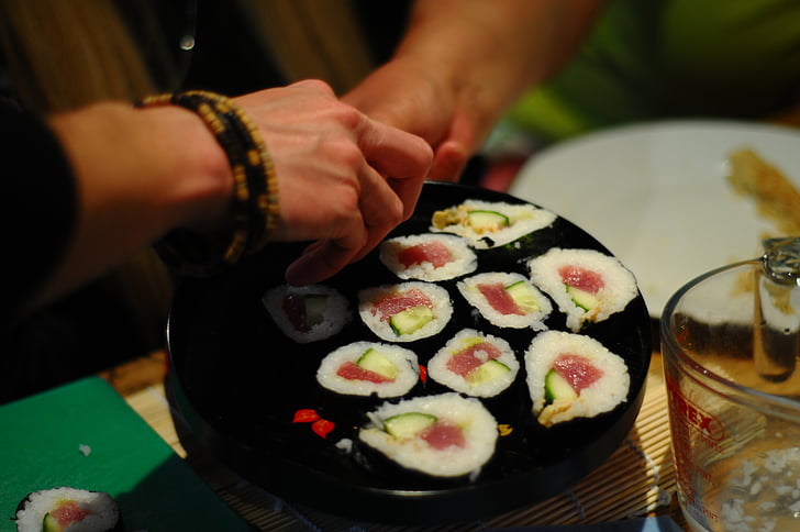 tabla de cena, alimentos, Compartir, sushi, habilidad, alimentos y bebidas, preparación