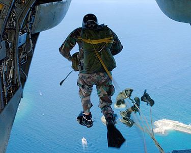 paracaigudes, paracaigudisme, paracaigudisme, saltant, formació, militar, paràgraf-rescatadors