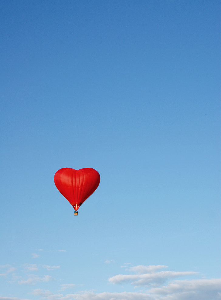 gaisa balons, romantika, debesis, vasaras, brīvdienas, prieks, laimi