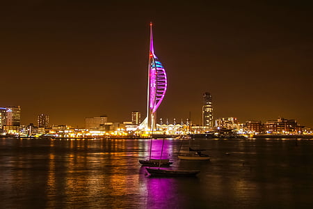 Portsmouth, noć, Naši susjedi, arhitektura, poznati mjesto, Gradski pejzaž, urbanu scenu